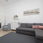 Stylish Wilcza In The Heart Of By Renters * Warszawa