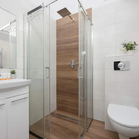 Stylish Wilcza In The Heart Of By Renters *