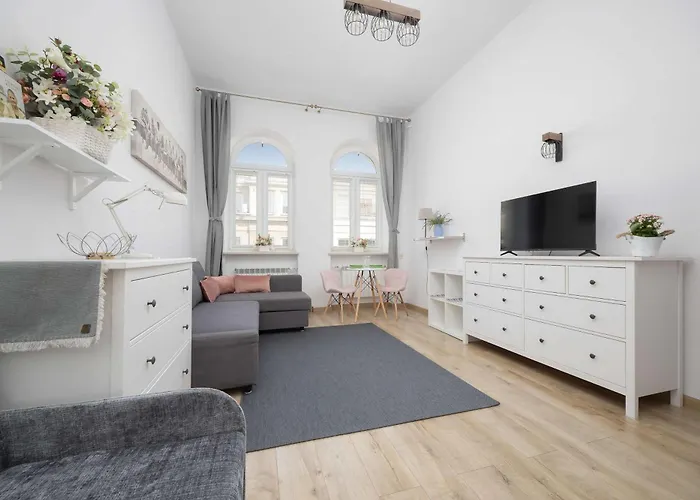 Stylish Wilcza In The Heart Of By Renters Апартаменты Варшава
