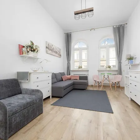 Stylish Wilcza In The Heart Of By Renters Apartment *