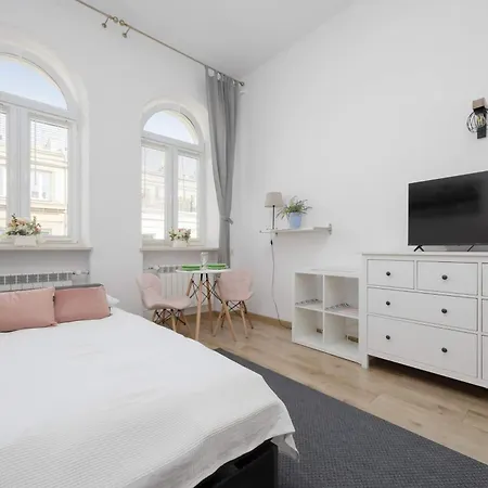 Stylish Wilcza In The Heart Of By Renters Apartment Warsaw