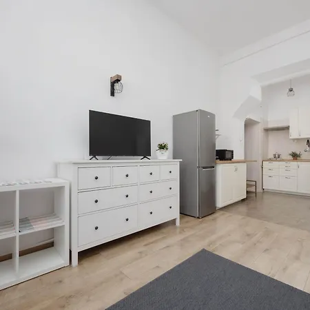 Stylish Wilcza In The Heart Of By Renters *