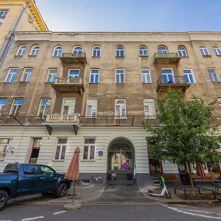 Stylish Wilcza In The Heart Of By Renters * Warszawa