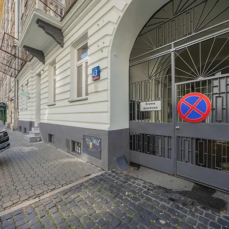Stylish Wilcza In The Heart Of By Renters